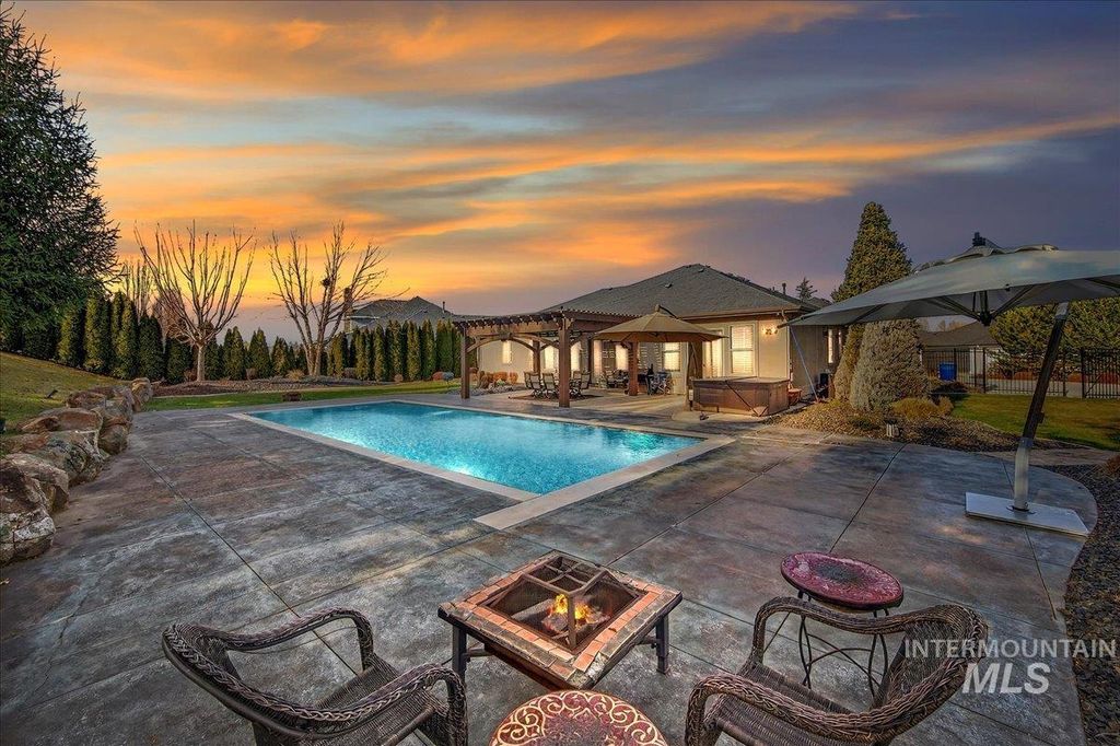 3494 S Sugar Loaf Pl, Eagle, ID 83616 photo 2