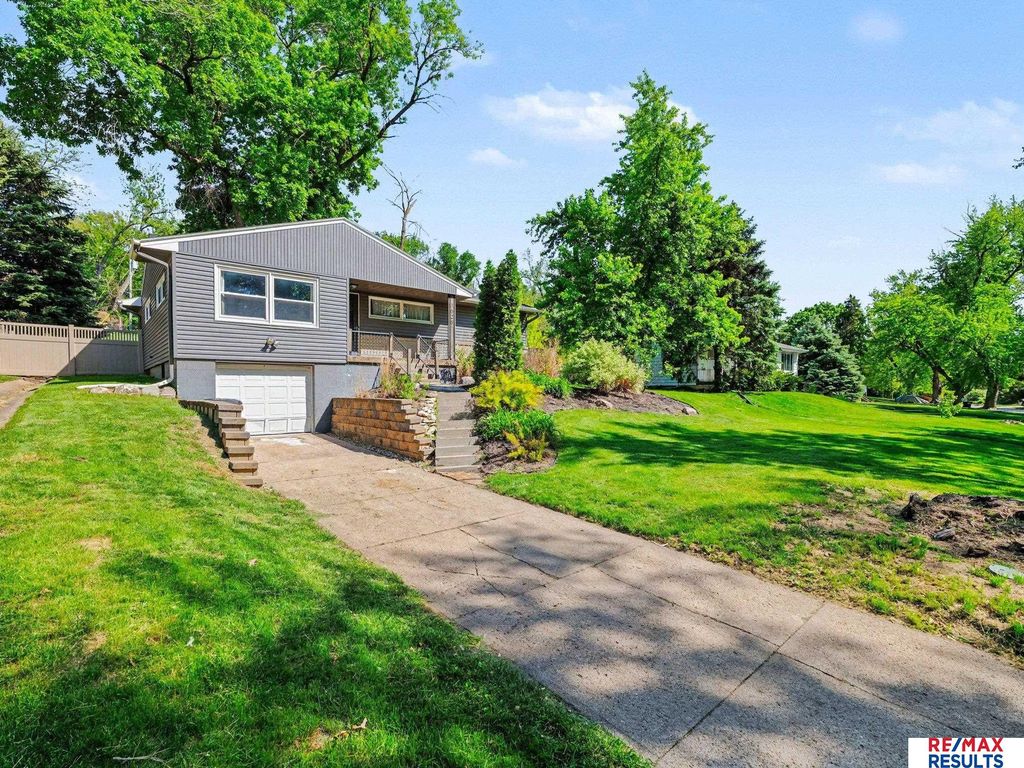 3525 N 81 Street, Omaha, NE 68134