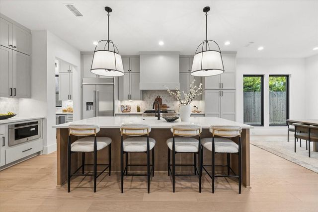 1511 Thornton Drive, Houston, TX 77018