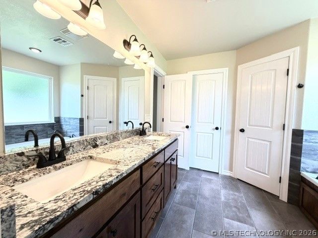 1502 NE 2nd Street, Wagoner, OK 74467