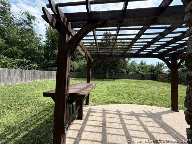 1502 NE 2nd Street, Wagoner, OK 74467