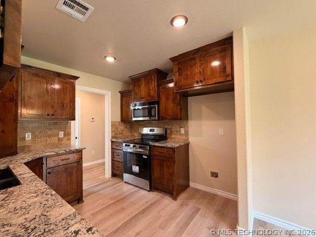 1502 NE 2nd Street, Wagoner, OK 74467