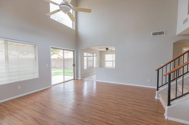 18033 N SKYHAWK Drive, Surprise, AZ 85374