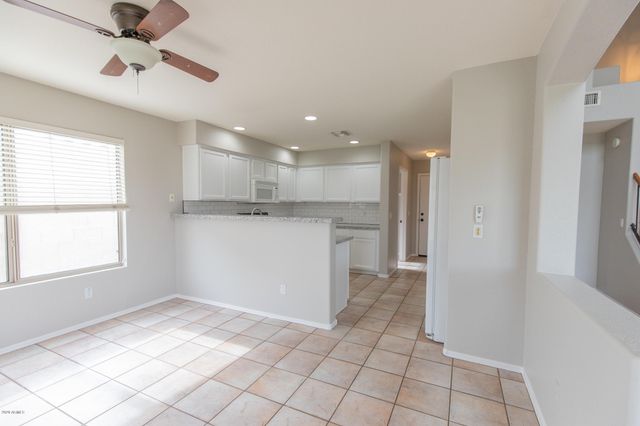 18033 N SKYHAWK Drive, Surprise, AZ 85374