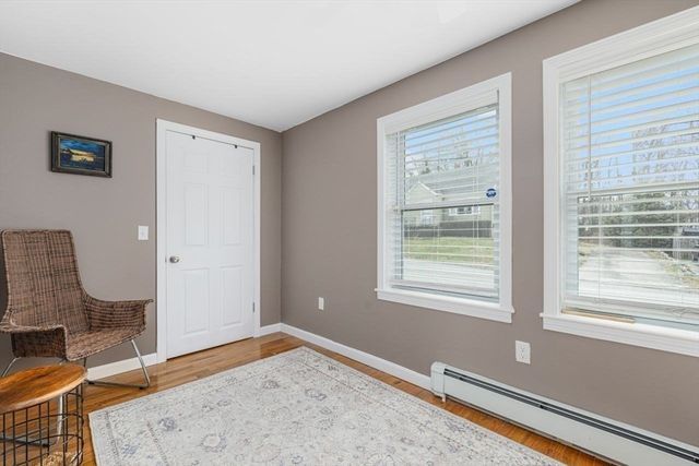 64 Pocasset Ave, Tiverton, RI 02878