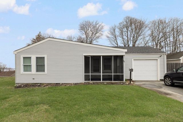 64 Pocasset Ave, Tiverton, RI 02878