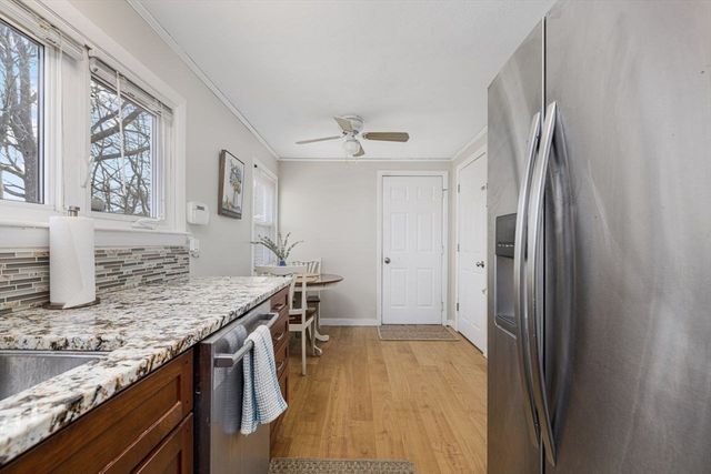 64 Pocasset Ave, Tiverton, RI 02878