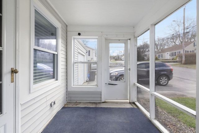 64 Pocasset Ave, Tiverton, RI 02878