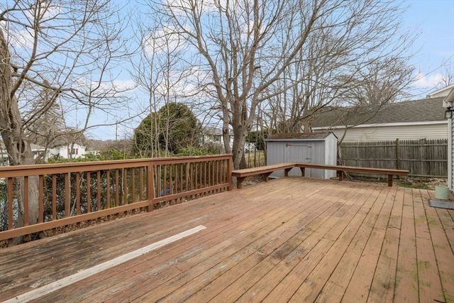 64 Pocasset Ave, Tiverton, RI 02878