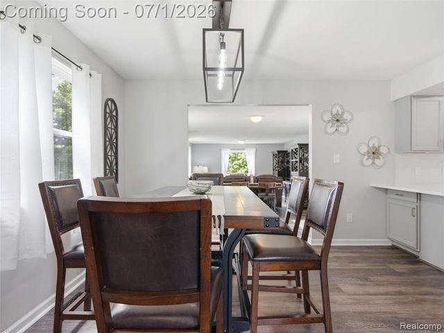 6195 Lake Forest Drive, Grand Blanc, MI 48439