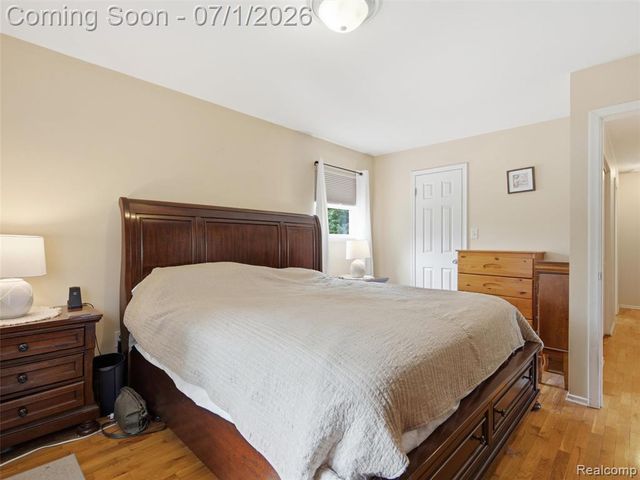 6195 Lake Forest Drive, Grand Blanc, MI 48439