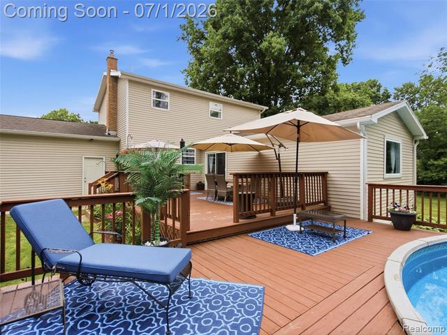 6195 Lake Forest Drive, Grand Blanc, MI 48439