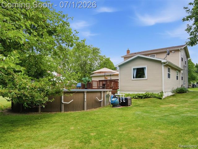 6195 Lake Forest Drive, Grand Blanc, MI 48439