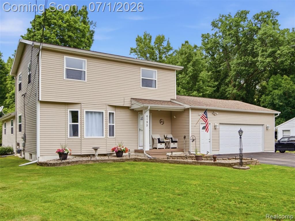 6195 Lake Forest Drive, Grand Blanc, MI 48439