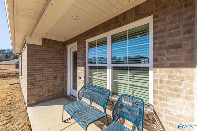 107 Old Dirt Road, Meridianville, AL 35759