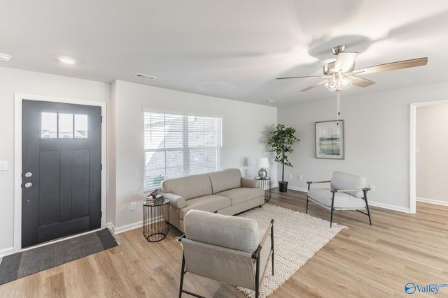 107 Old Dirt Road, Meridianville, AL 35759