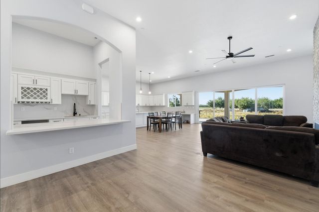 3709 Blue Gum Ave, Modesto, CA 95358