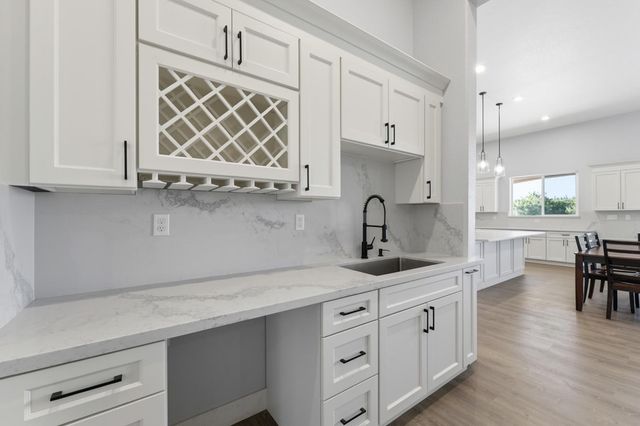 3709 Blue Gum Ave, Modesto, CA 95358