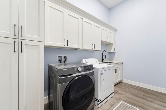 3709 Blue Gum Ave, Modesto, CA 95358