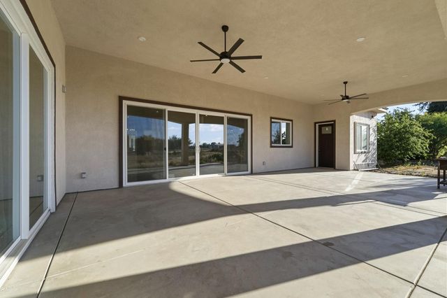3709 Blue Gum Ave, Modesto, CA 95358