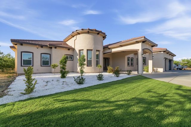 3709 Blue Gum Ave, Modesto, CA 95358