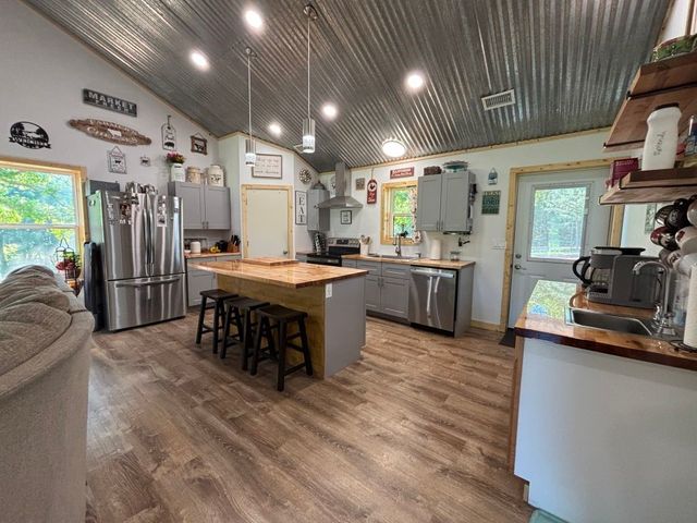 450 Vz County Road 4814, Ben Wheeler, TX 75754