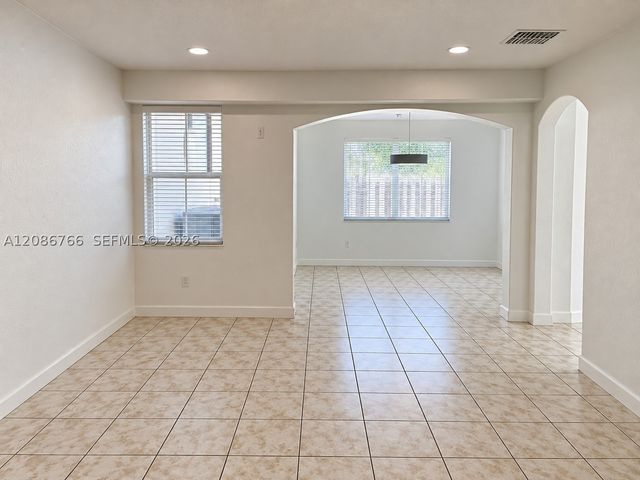 11034 NW 86th Ter 0, Doral, FL 33178