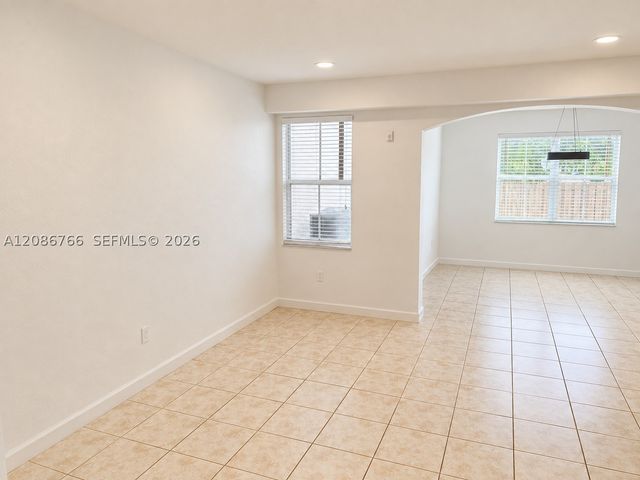 11034 NW 86th Ter 0, Doral, FL 33178