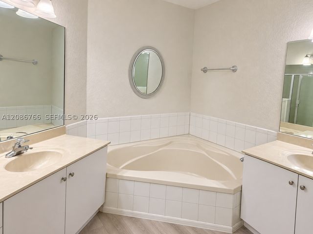 11034 NW 86th Ter 0, Doral, FL 33178