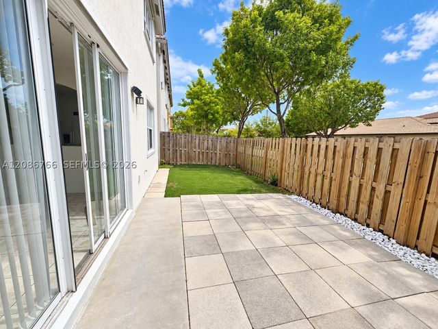 11034 NW 86th Ter 0, Doral, FL 33178