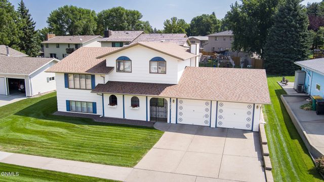 1517 23rd Street, Bismarck, ND 58501 property photo