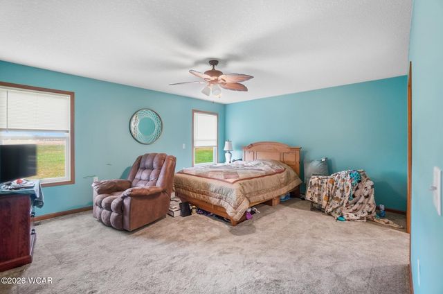 109 Bluegrass Drive, Wapakoneta, OH 45895