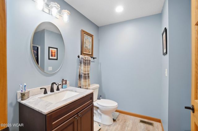 109 Bluegrass Drive, Wapakoneta, OH 45895