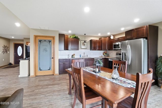 109 Bluegrass Drive, Wapakoneta, OH 45895