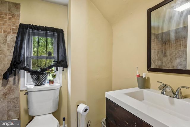 2917 LINGANORE AVE, Baltimore, MD 21234