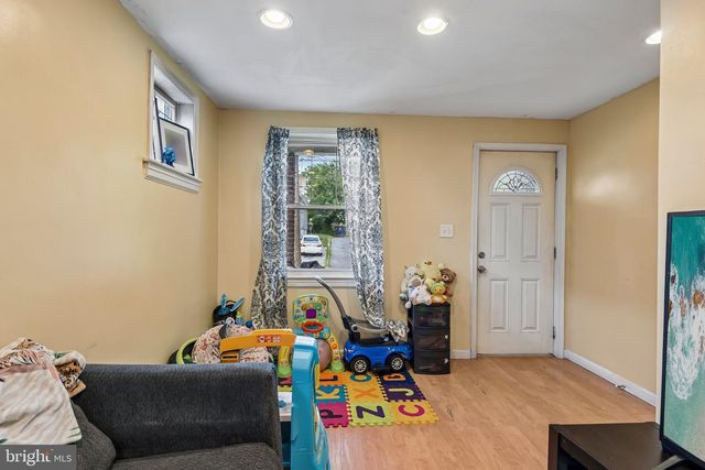 2917 LINGANORE AVE, Baltimore, MD 21234