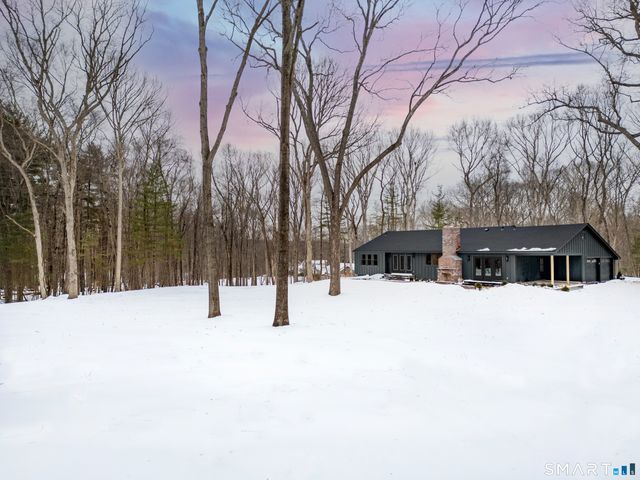 140 Mile Common Road, Easton, CT 06612