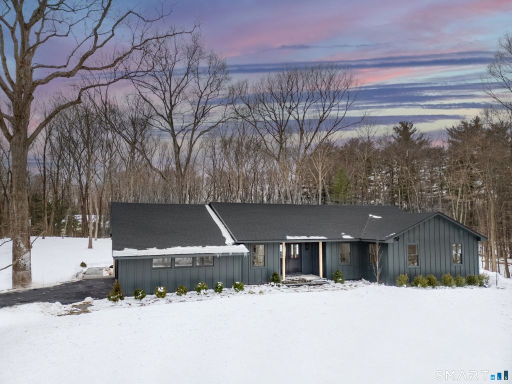 140 Mile Common Road, Easton, CT 06612