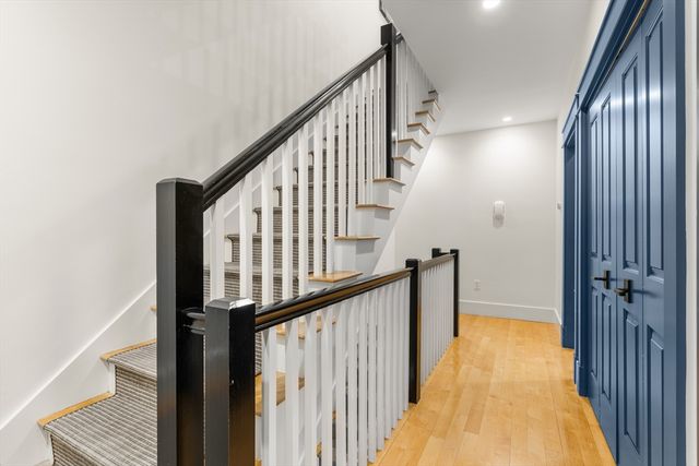 138 W 3rd St, Boston, MA 02127