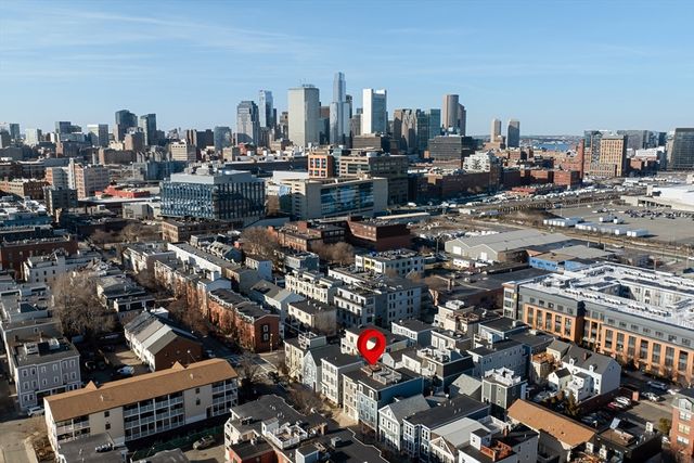138 W 3rd St, Boston, MA 02127
