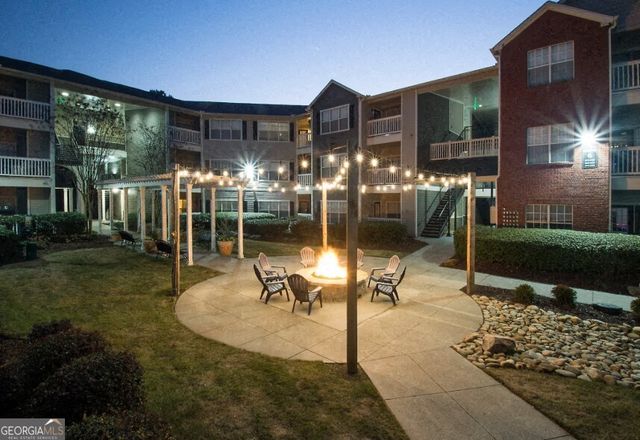 1970 Peachford Road 1229, Dunwoody, GA 30338