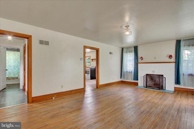 13285 OLD MILL RD, Waynesboro, PA 17268