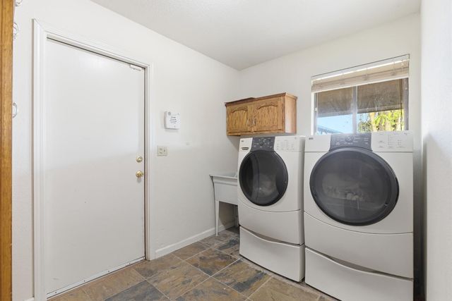 1034 Bliss Rd, Ceres, CA 95307