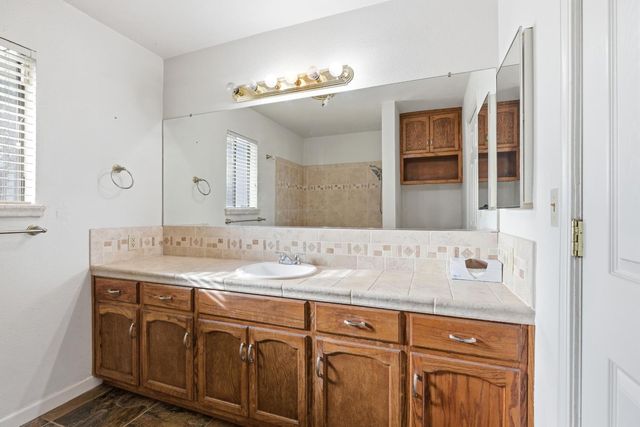 1034 Bliss Rd, Ceres, CA 95307