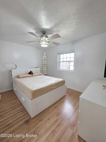 291 Overlook Rd, Louisville, KY 40229