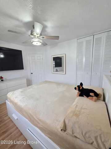 291 Overlook Rd, Louisville, KY 40229