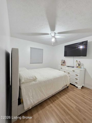 291 Overlook Rd, Louisville, KY 40229