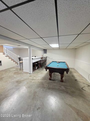 291 Overlook Rd, Louisville, KY 40229