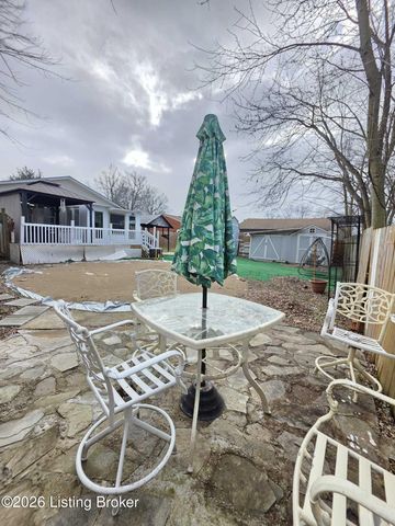 291 Overlook Rd, Louisville, KY 40229