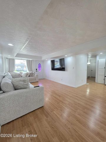 291 Overlook Rd, Louisville, KY 40229